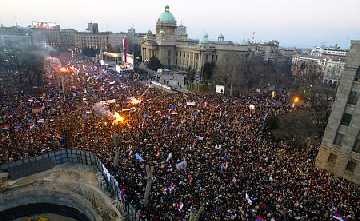 Thousands of Serbs protest in Belgrade
