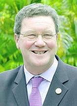 Alexander Downer: Portrait of a Sycophant