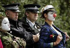 Pommy pigs unable to locate Tony Blair, WAR CRIMINAL!